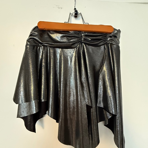 Metallic mini skirt - Picture 1 of 3
